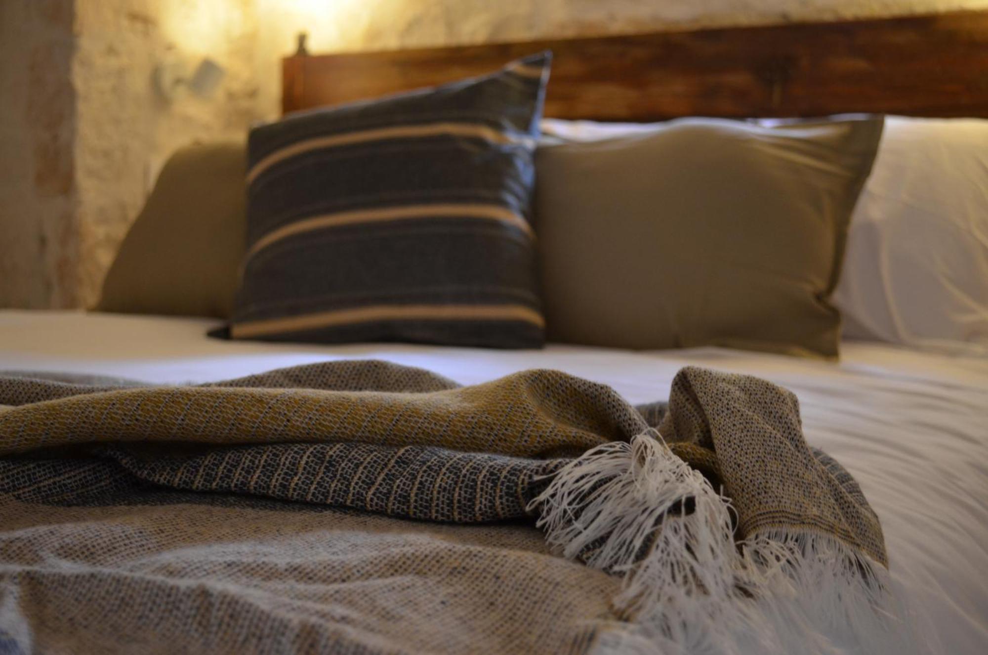 B&B Fuga Al Trullo ออสตูนี ภายนอก รูปภาพ